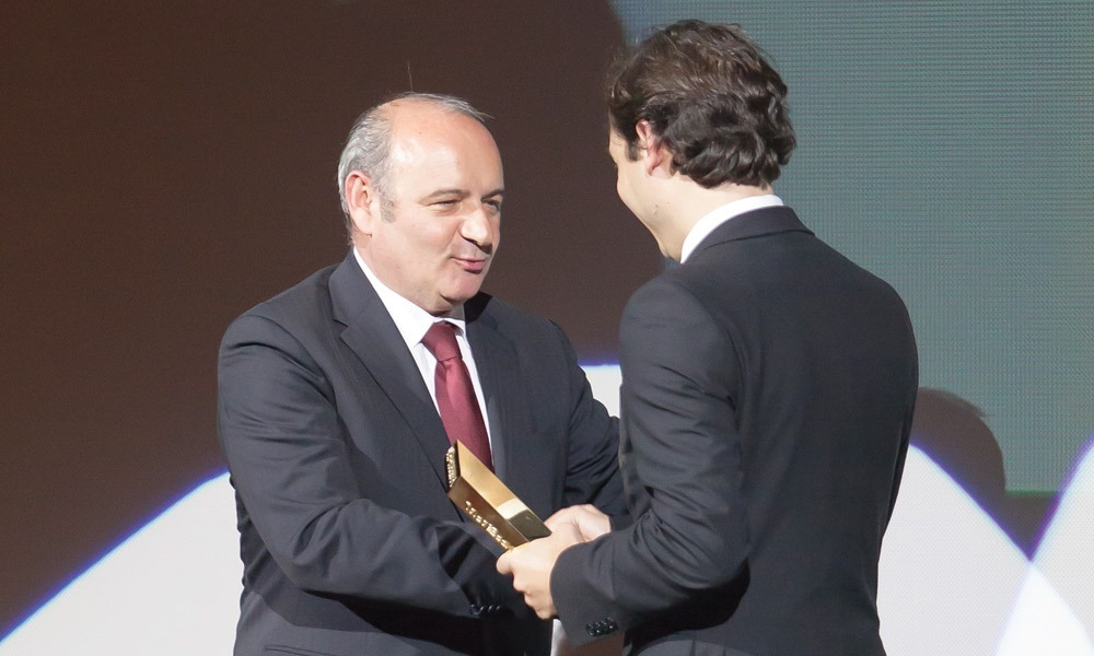 Miguel Capão Filipe entrega prémio a António Conde (bosch)