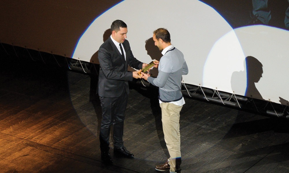 Marco Amorim entrega prémio a Diogo Carvalho